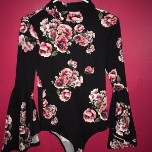 Floral Bell Sleeve Bodysuit 💐🌹🌺🌼🌷🌸